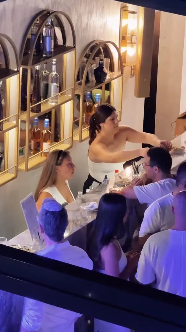 רעיונות להרמת כוסית לעובדים שבאמת נזכרים אחרי האירוע