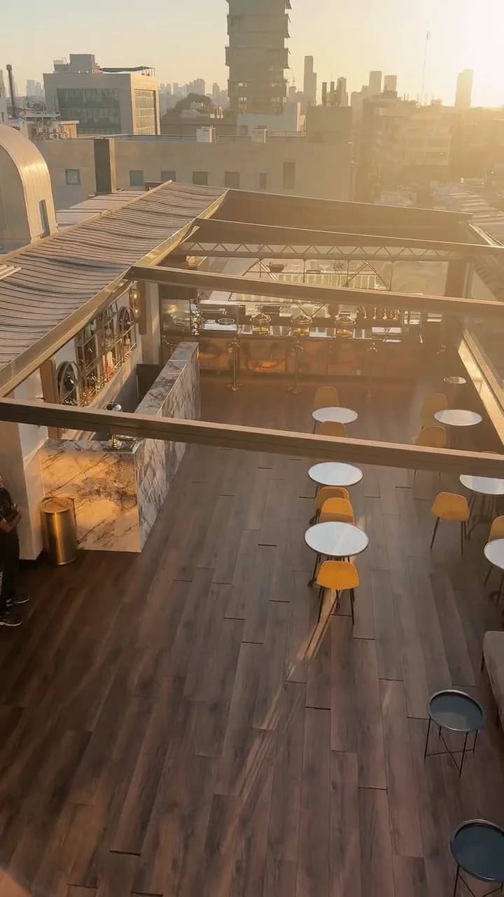 איך לבחור מקום להרמת כוסית לחברה — המדריך המלא